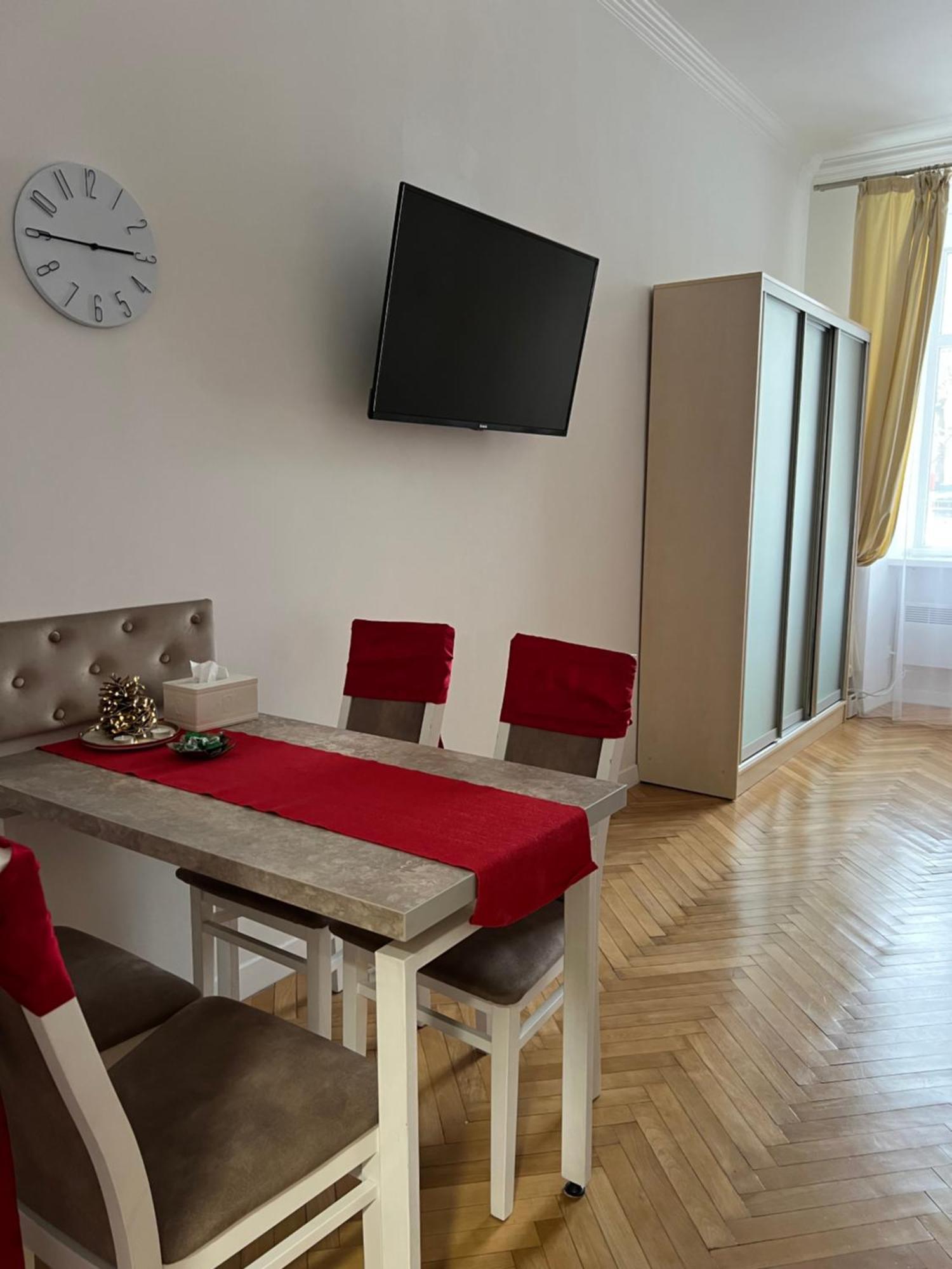 Siesta Apartment On Stefanyka 利沃夫 外观 照片